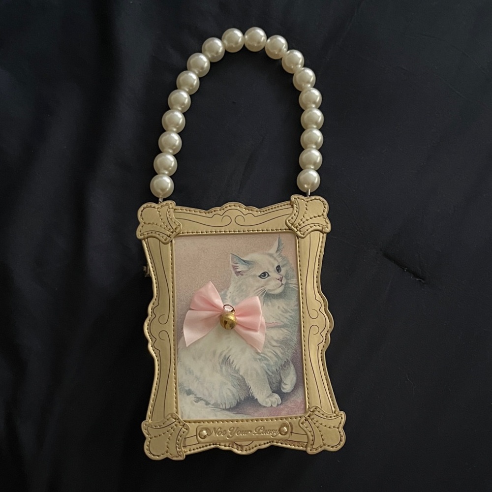 Sugar Thrillz Pearl Cat Handbag